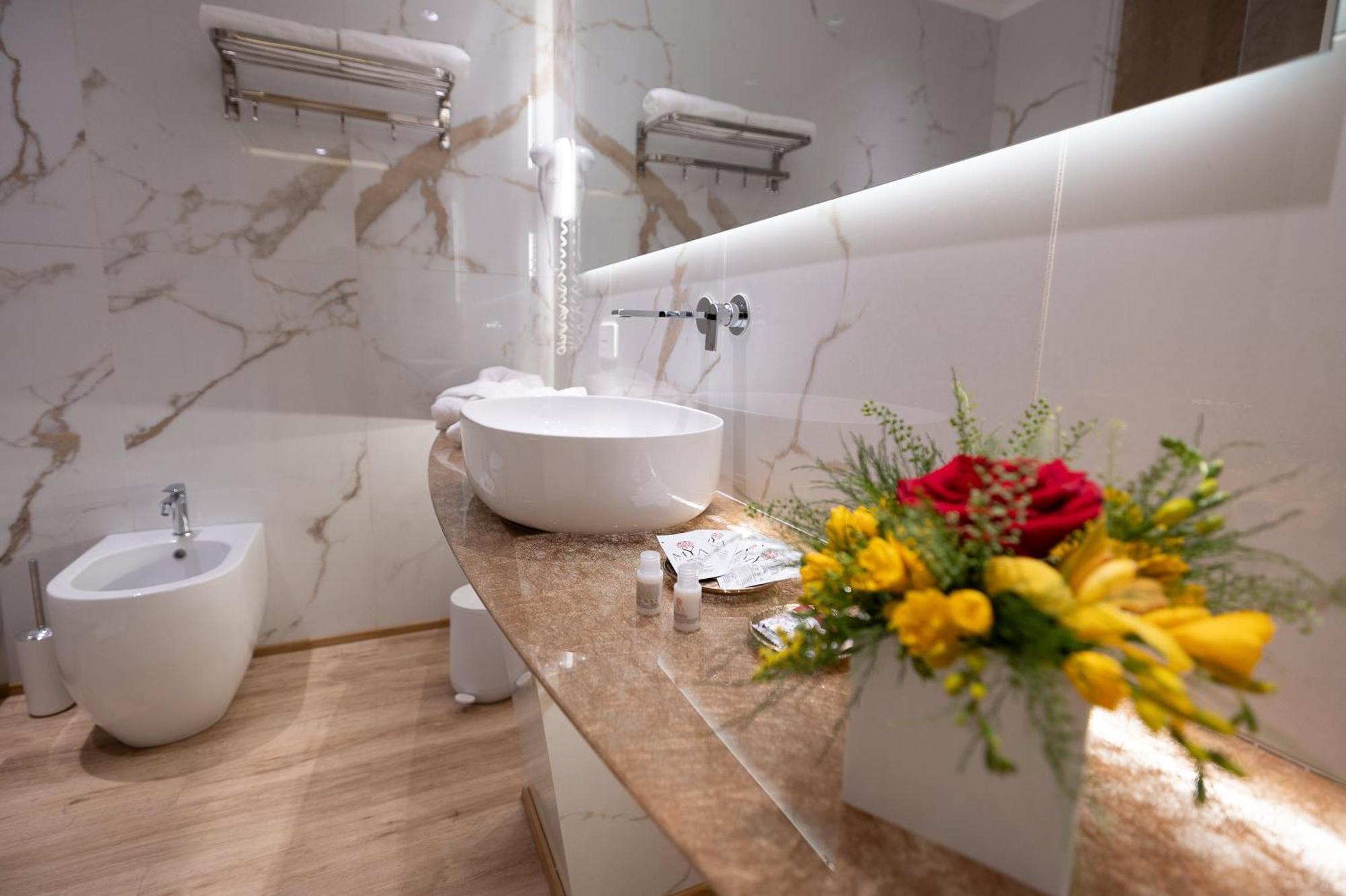 Hotel Montreal Ragusa Luaran gambar