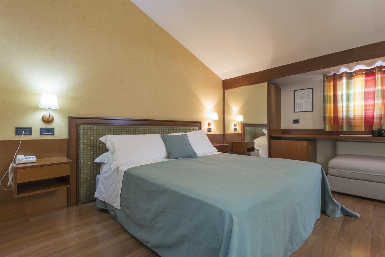 Hotel Montreal Ragusa Luaran gambar